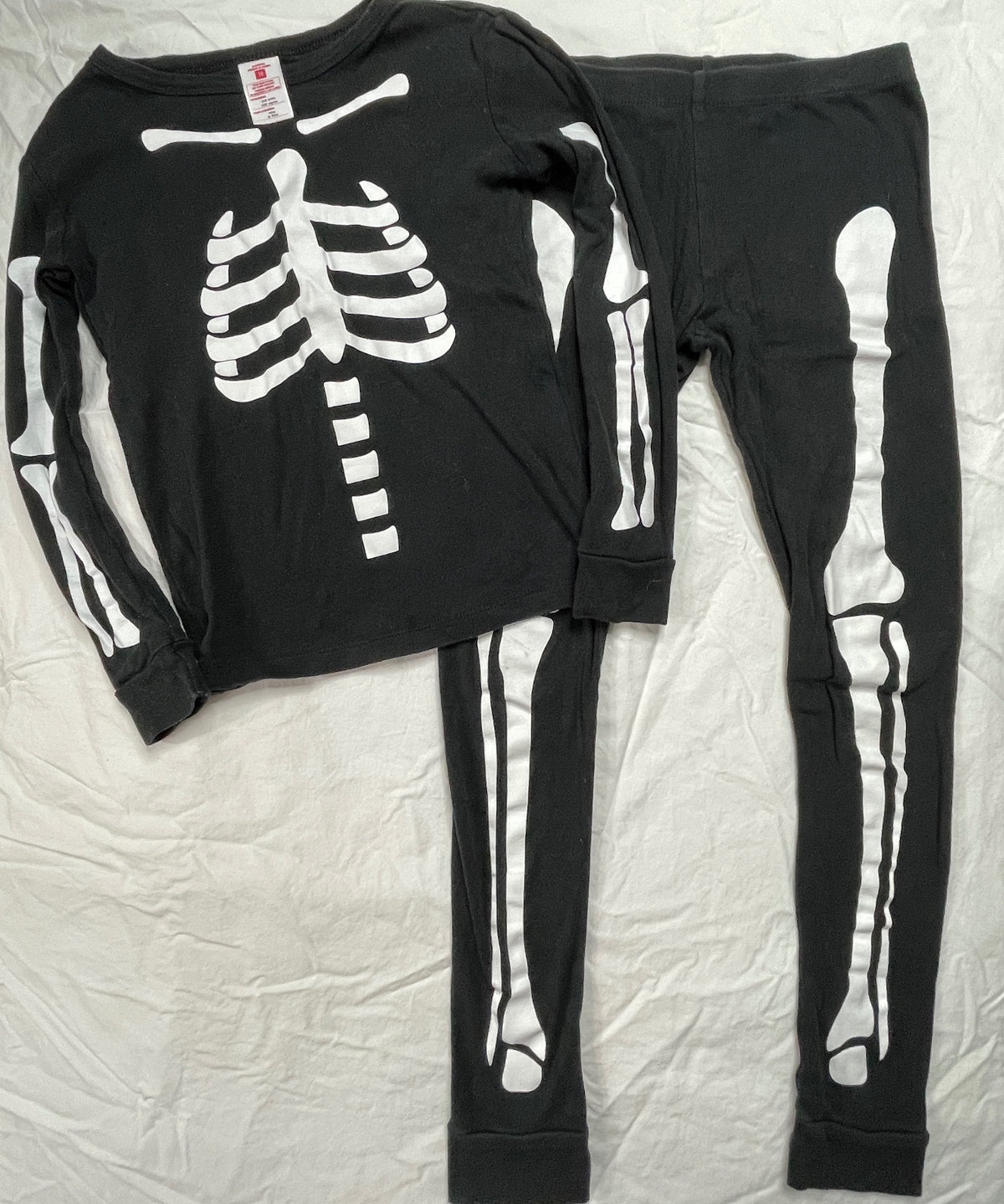 Hanes Black Skeleton Print Long Sleeve Pajama Set Kids 10